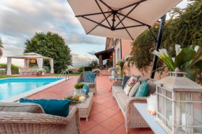 Villa Dana, 4 bedrooms 4 bathrooms Retreat Villa with Private Swimming Pool and SPA, Valgiano